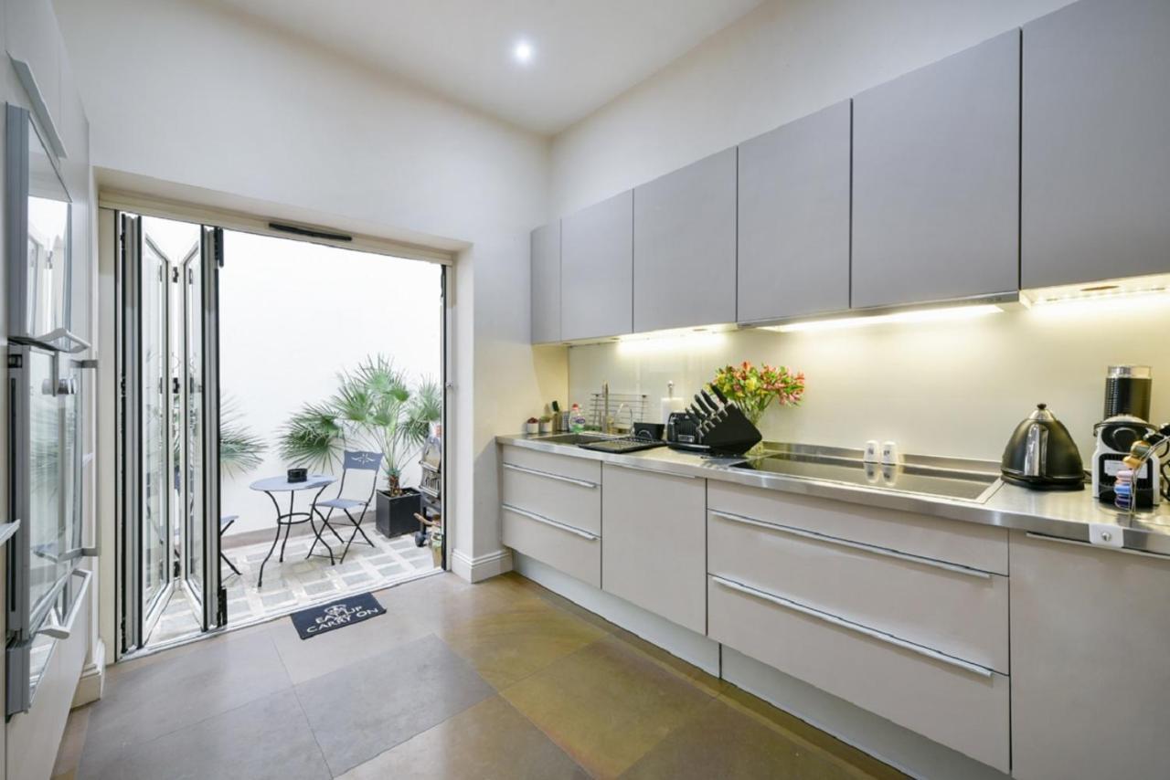 Central London Mews House Exterior photo